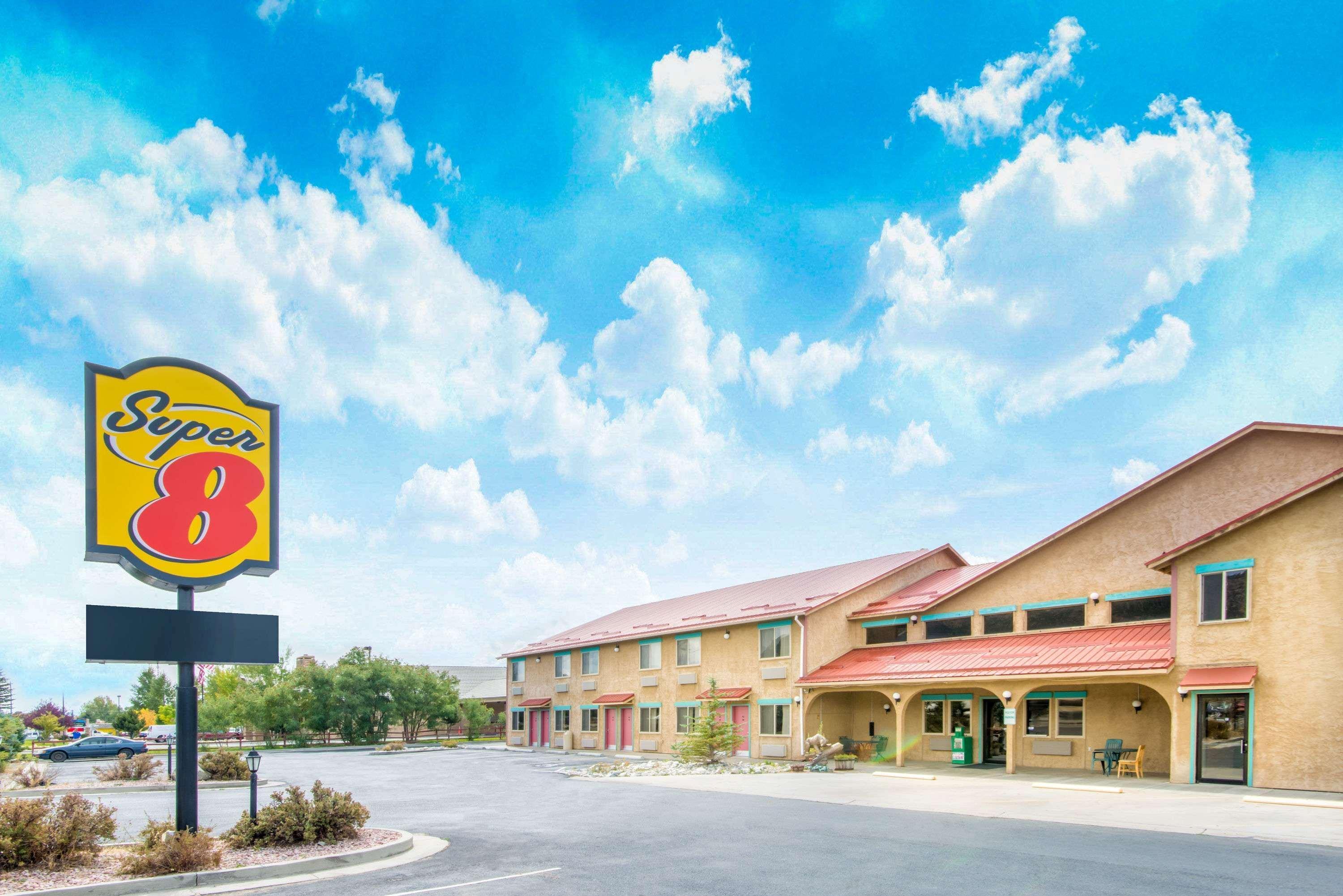Super 8 By Wyndham Buena Vista Hotell Eksteriør bilde