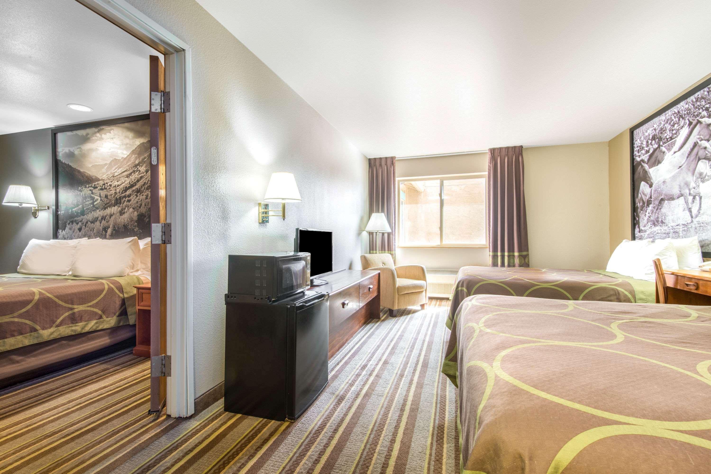 Super 8 By Wyndham Buena Vista Hotell Eksteriør bilde
